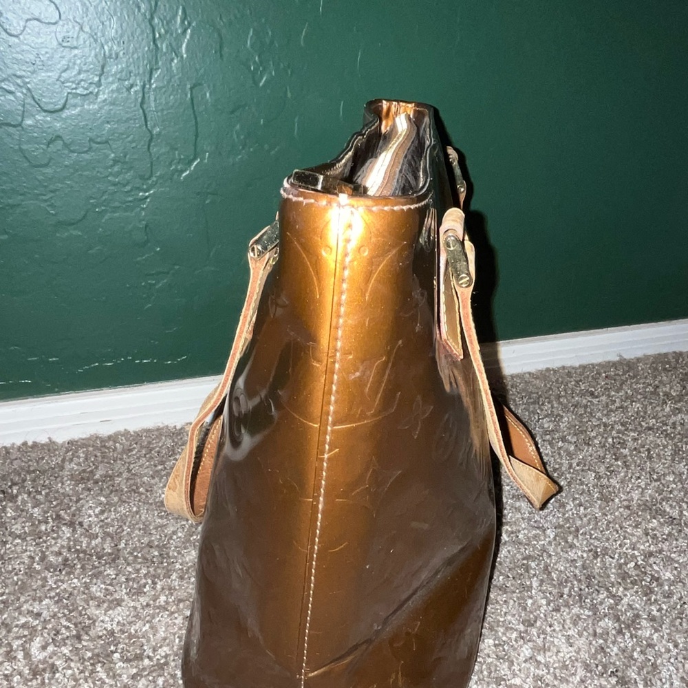 LOUIS VUITTON BRONZE VERNIS AUSTIN - Picture 8 of 14